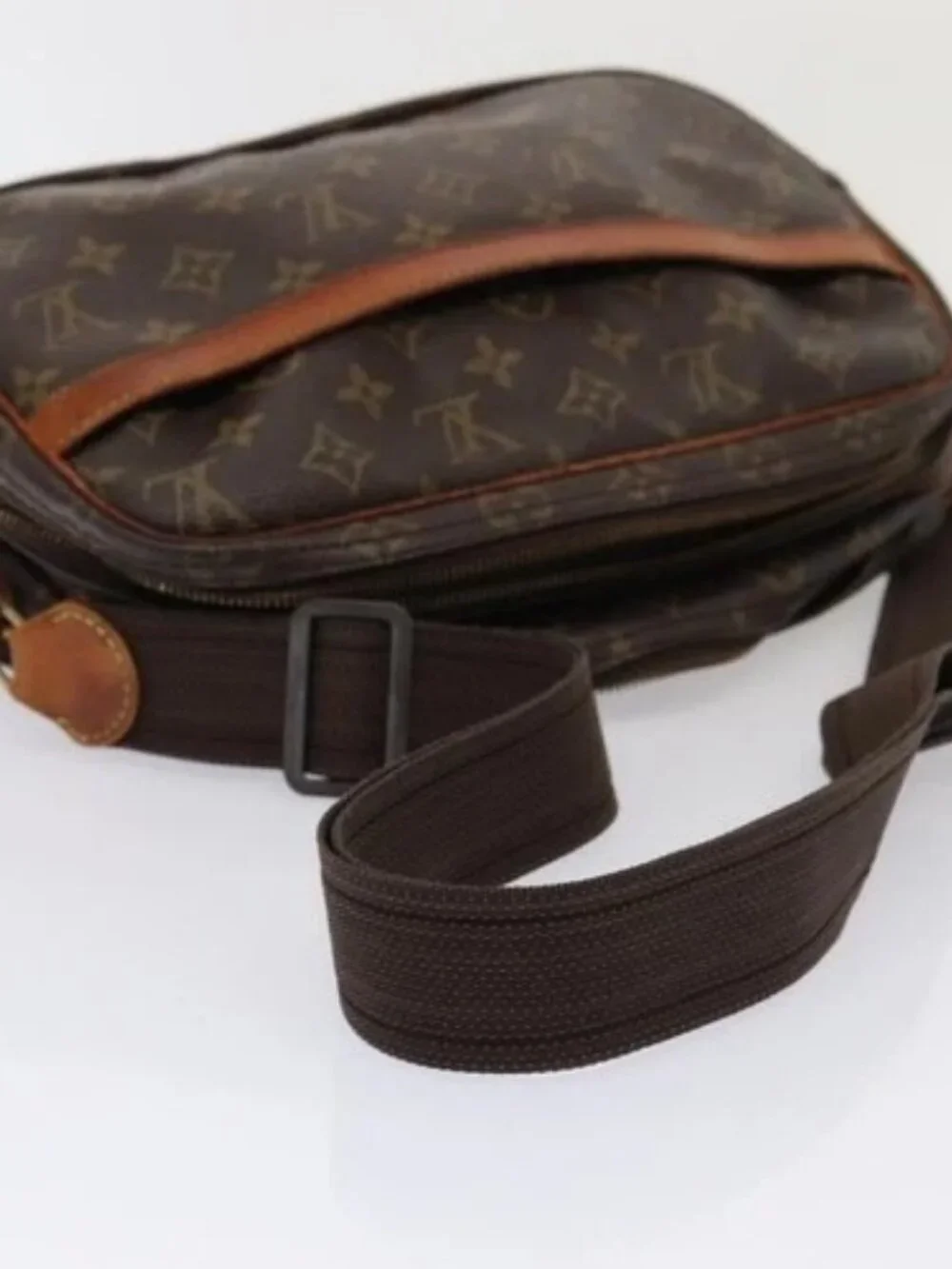 LOUIS VUITTON Monogram Reporter PM Shoulder Bag M45254 LV Auth bs17084